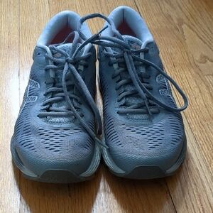 Asics Gel Kayano 25 Light Gray Women's Running Sneakers